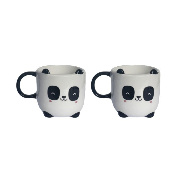 Conjunto de chávenas de café em cerâmica com design de panda, com alça preta e detalhes 3D, ideal para amantes de café e pandas.