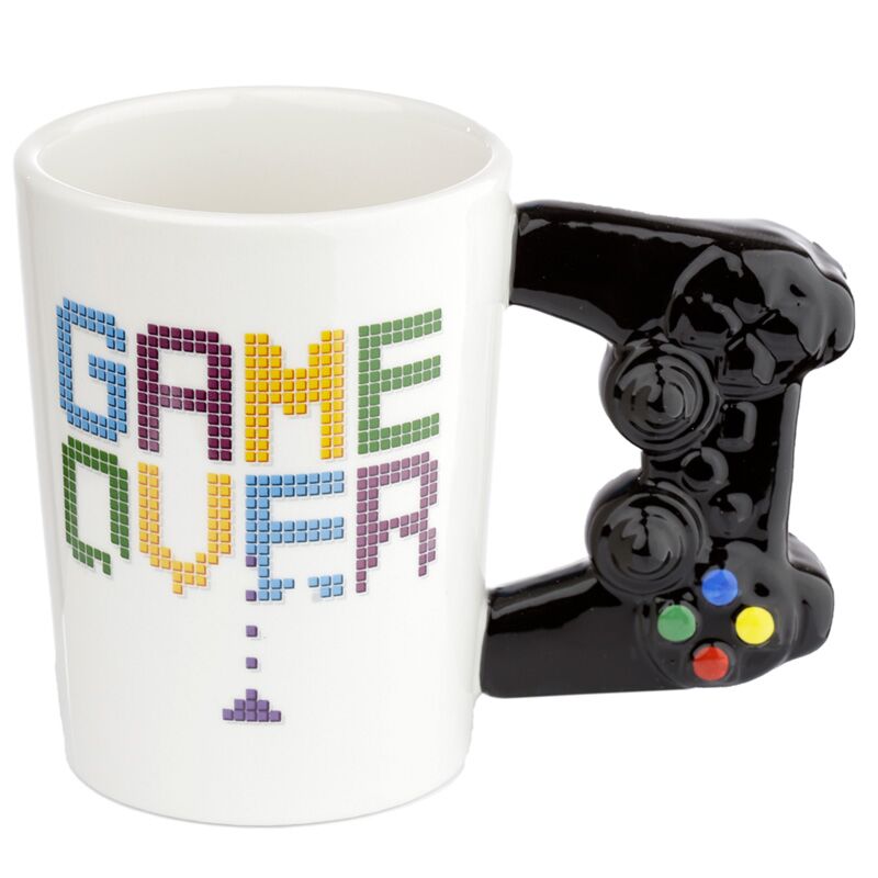 Detalhe da pega da Caneca Game Over – inspirada num comando de consola.