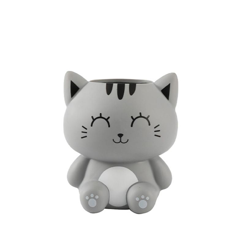 Porta-canetas 3D em forma de gato cinza com olhos grandes e expressão adorável.