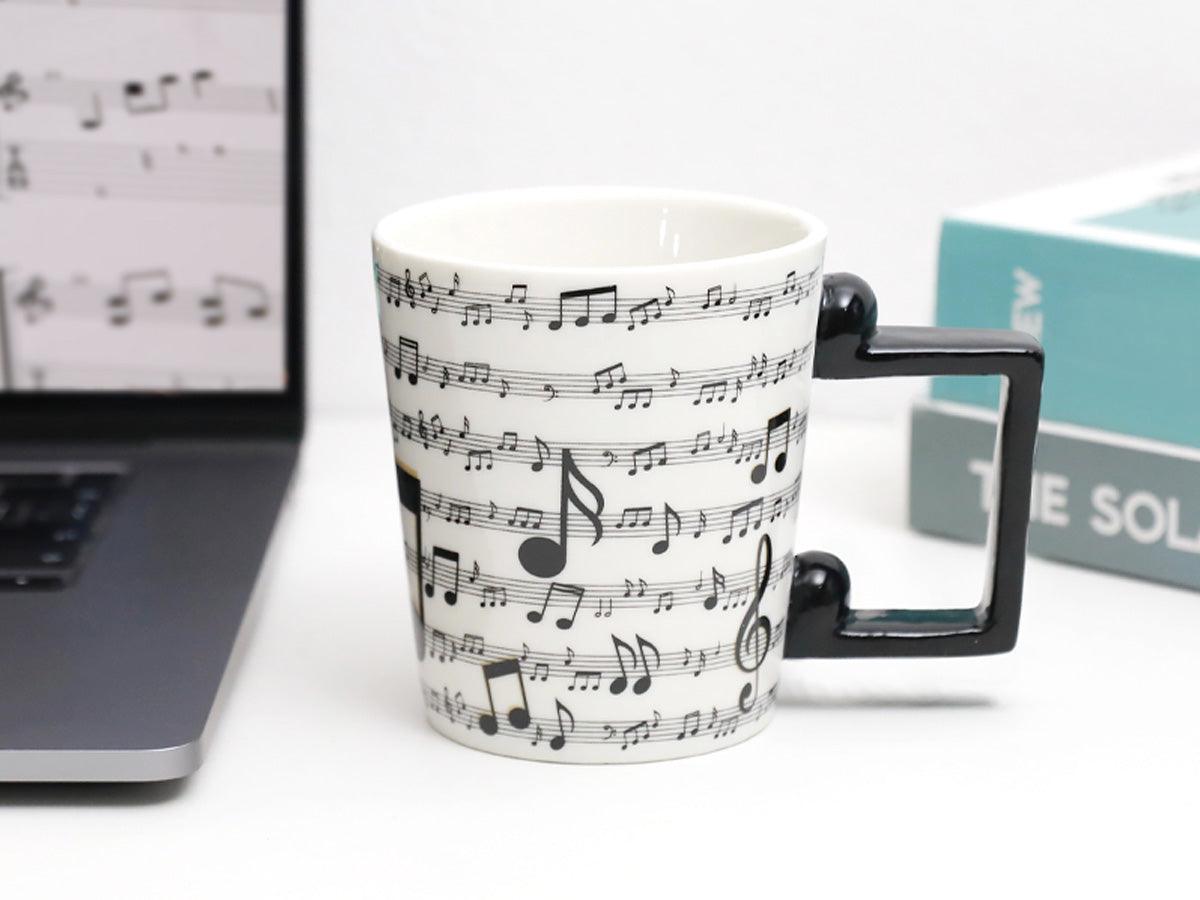 Caneca com Asa Moldada - Notas Musicais