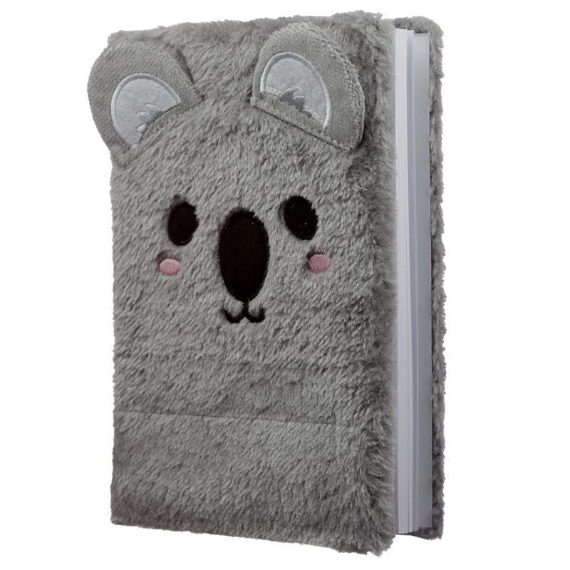 Frente do Caderno Koala com capa em pelúcia cinza e detalhes de orelhas e rosto