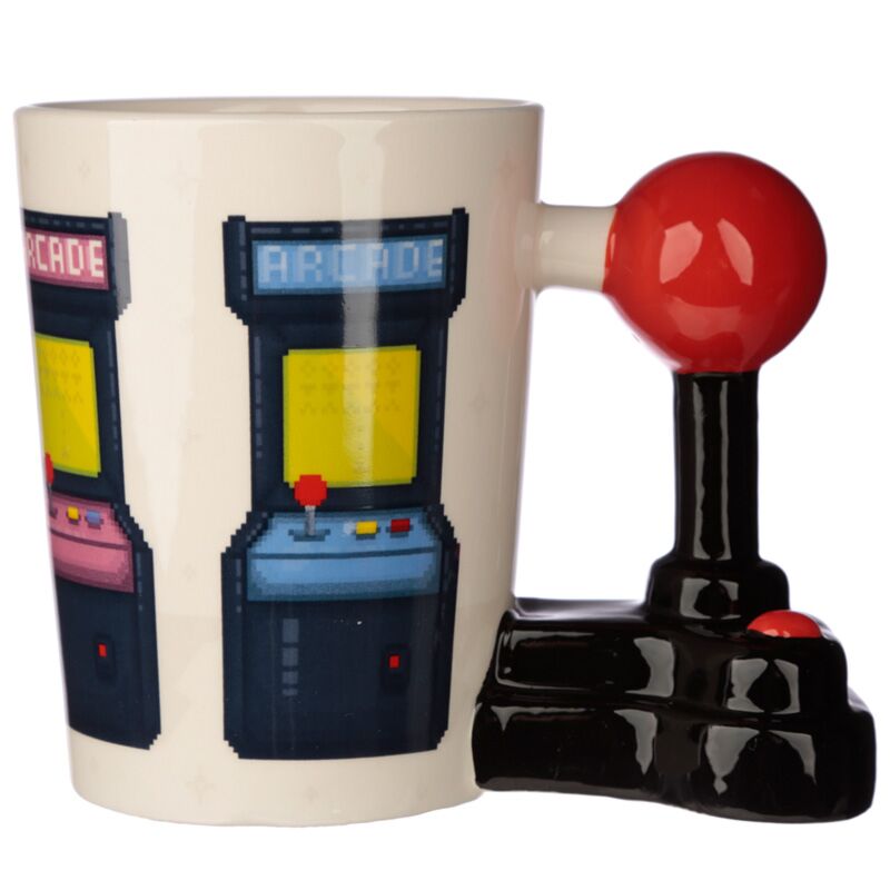 Lateral da Caneca Game Over Arcade com pega joystick e design unico.