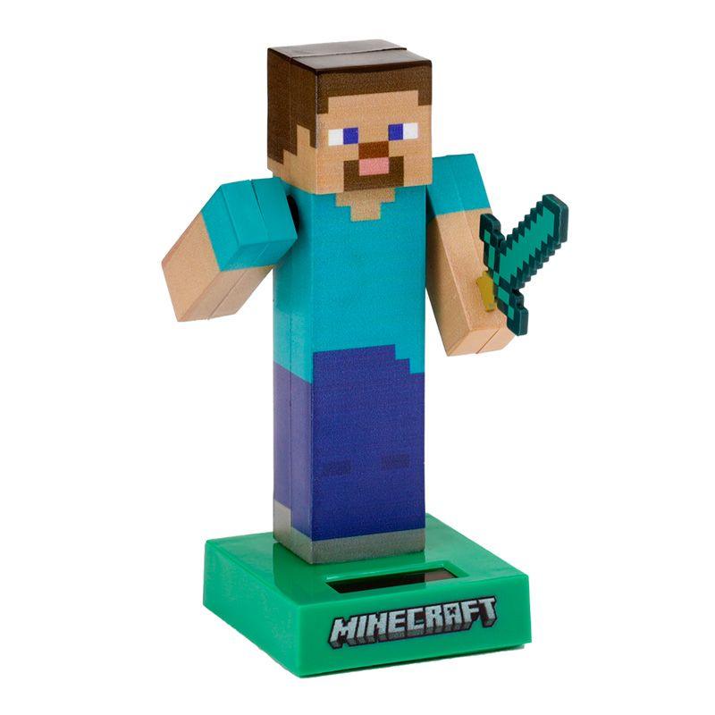 Boneco Solar Minecraft Steve em ação, segurando uma espada, ativado pela luz solar sobre base verde.